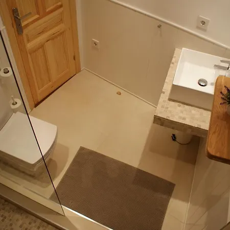 The Carpenter´s Boutique * Marbellac